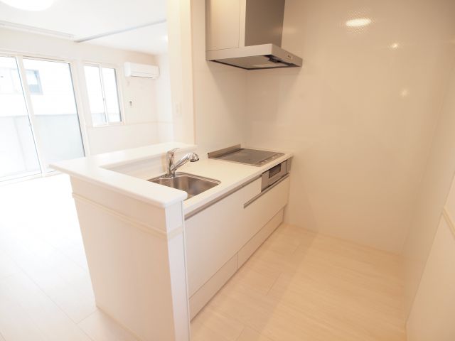 徳島県徳島市南矢三町の賃貸アパート ガレージハウス南風 詳細 Ua0006 カサブランカネット