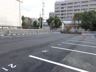 徳島市中常三島町 駐車場