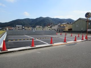 徳島市名東町 駐車場