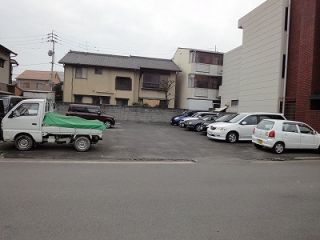 高松市中野町 駐車場