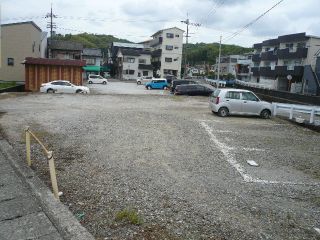 高知市三園町 駐車場