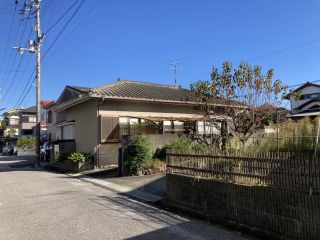 210137-瀬戸1丁目売り家