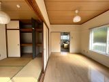 高松市新田町甲 アパート